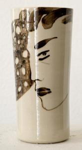 ANGELA HAMPEL Vase mit Doppelkopf