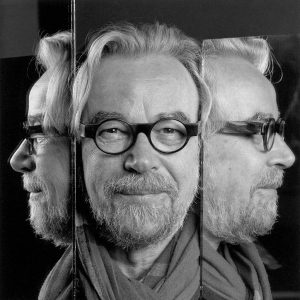 Ein Portrait des Künstlers Christoph Winkler.