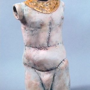 Künstler und Bildhauer Jürgen Cominotto bemalte diese Plastik und gab ihr den Namen "Rüstung".